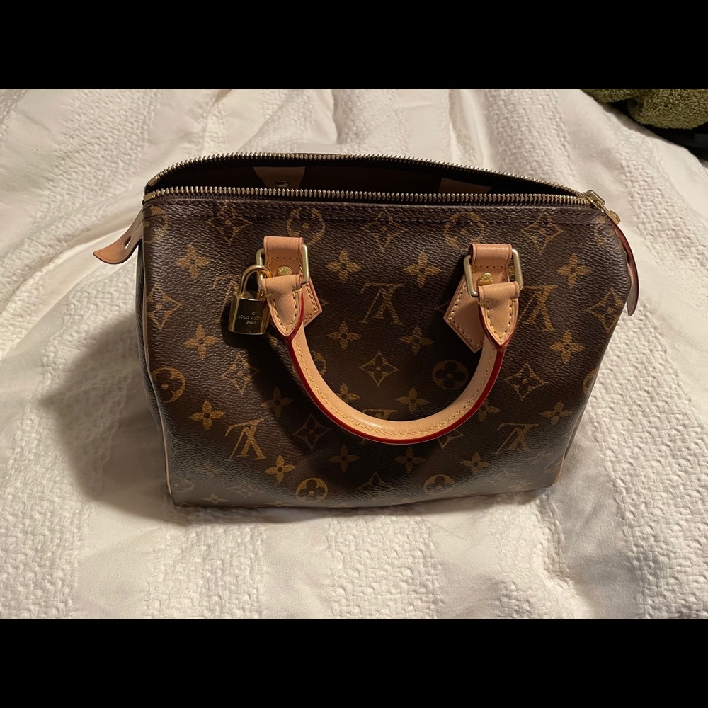 Louis Vuitton speedy 25